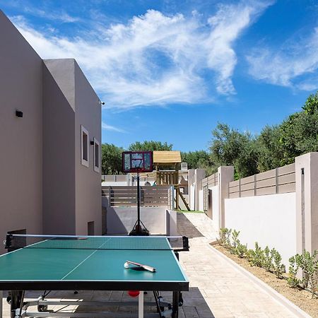 Koin Villa Sunset, With Heated Pool & Whirlpool, By Thinkvilla Perama  Exterior photo