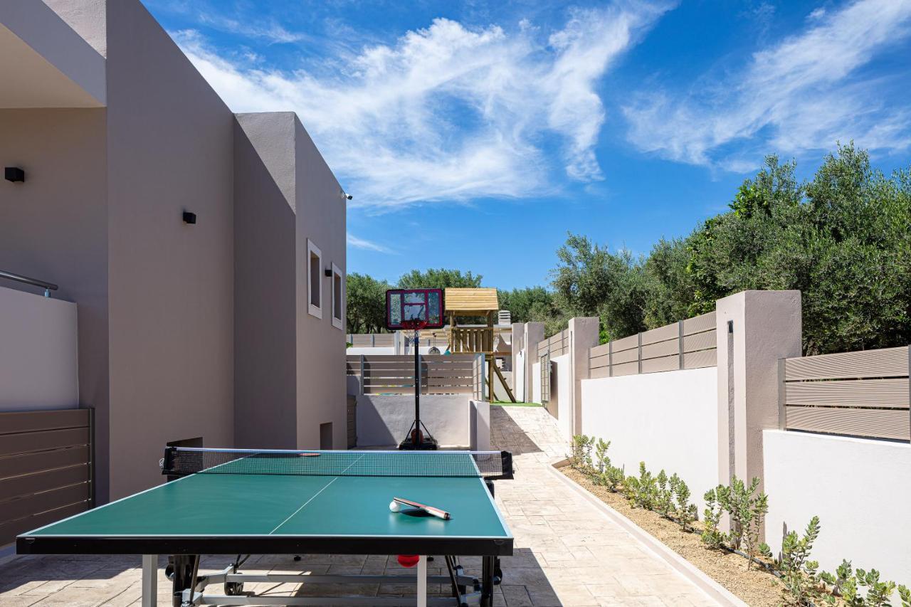 Koin Villa Sunset, With Heated Pool & Whirlpool, By Thinkvilla Perama  Exterior photo